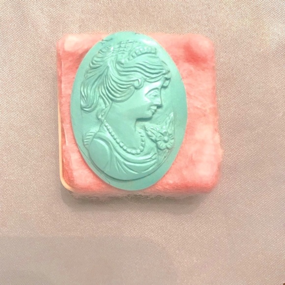 Turquoise Cameo. Vintage - Picture 1 of 7